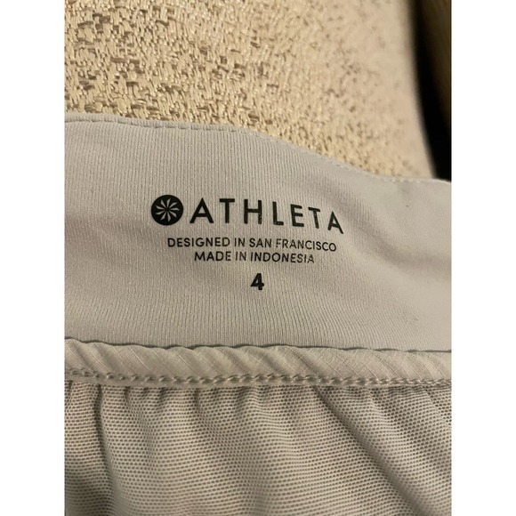 Athleta Trekkie 2.0 Shorts Women’s 4 - Picture 4 of 5